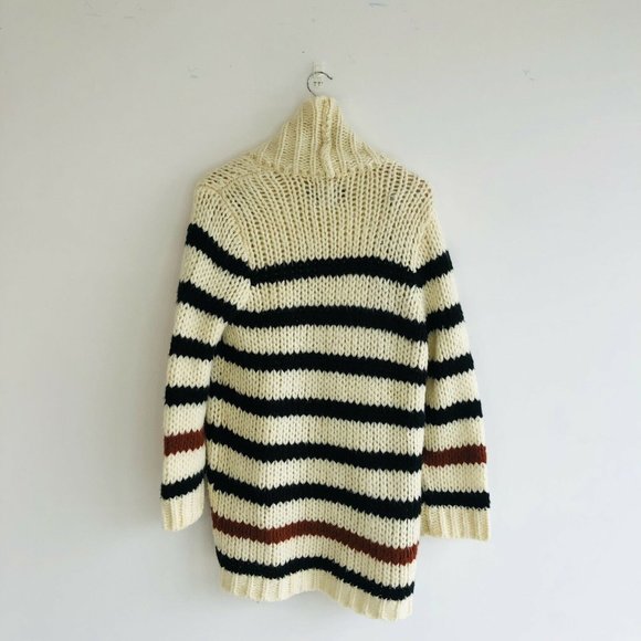 VOLCOM Women's BNWT The Big Cozy Chunky Knit Cardigan Size Med RRP $120 - Picture 3 of 9